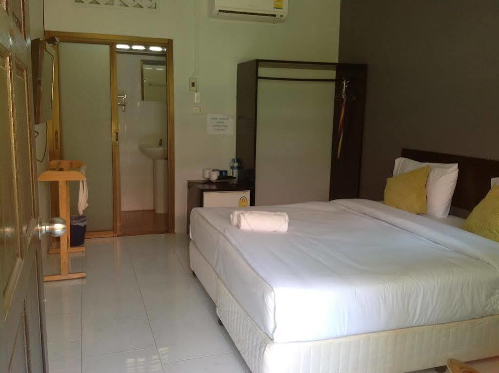 Fasai House By Paradee Khao Lak Esterno foto